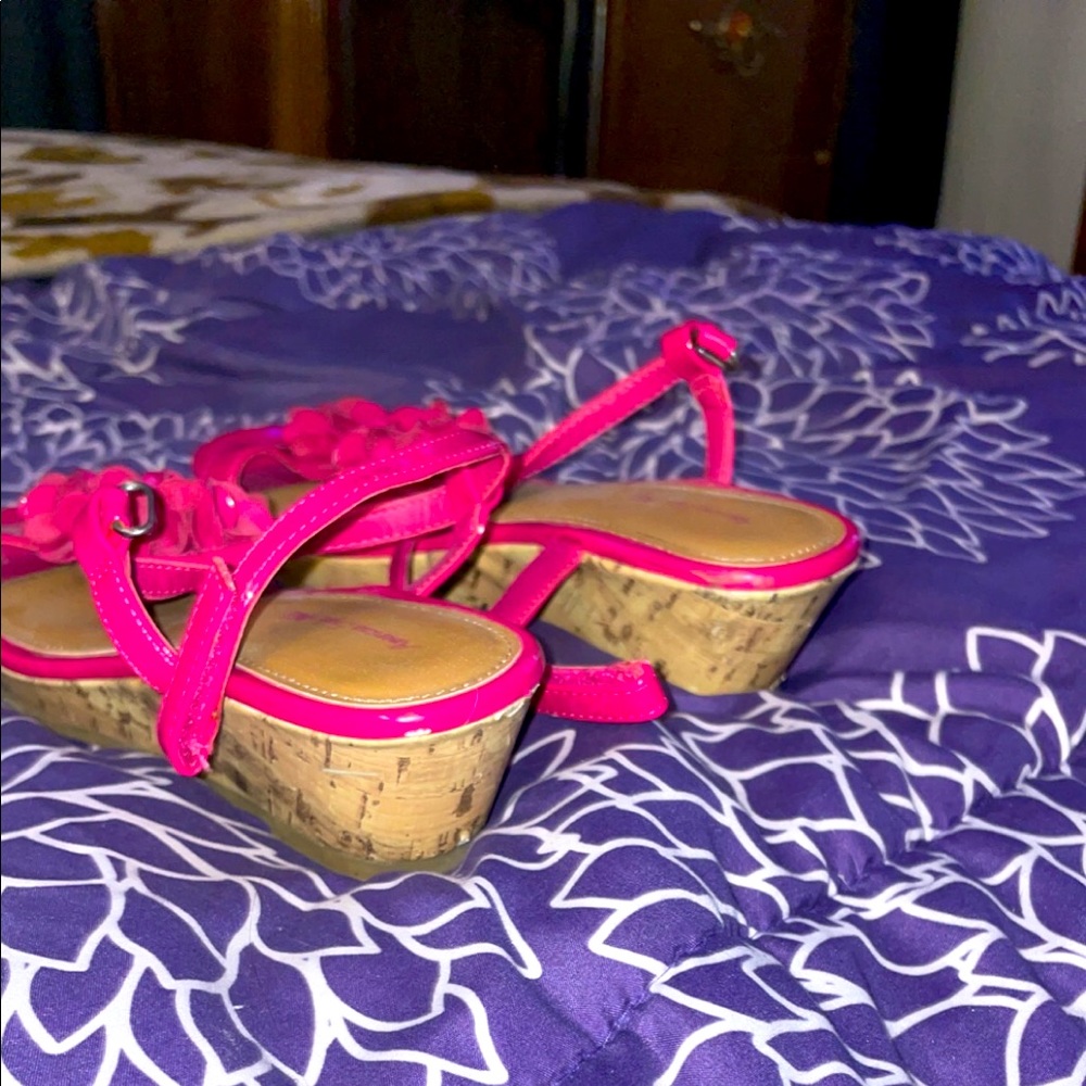 Kids shoes  size 2 1/2